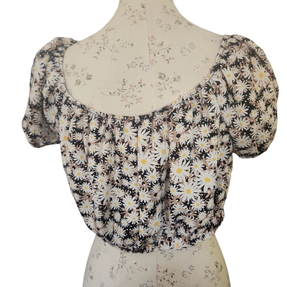 NWT Lily Rose crop daisy floral top XL - Picture 3 of 6